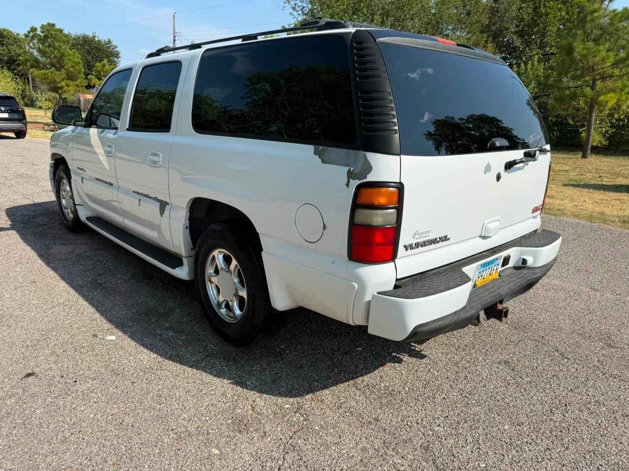 GMC Yukon Denali XL AWD 2006