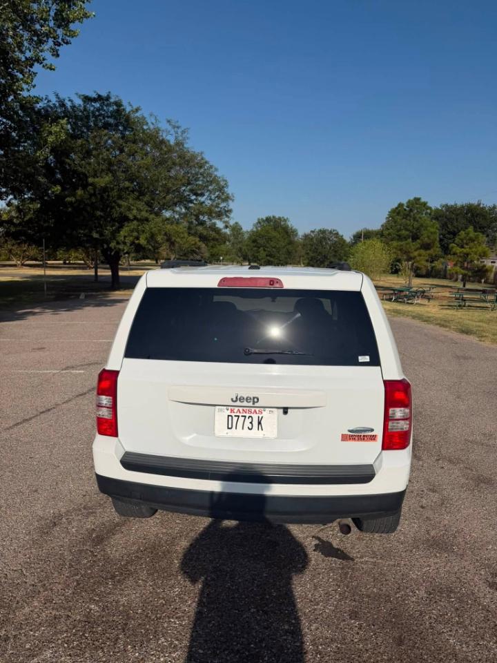 Jeep Patriot Latitude 2WD 2016