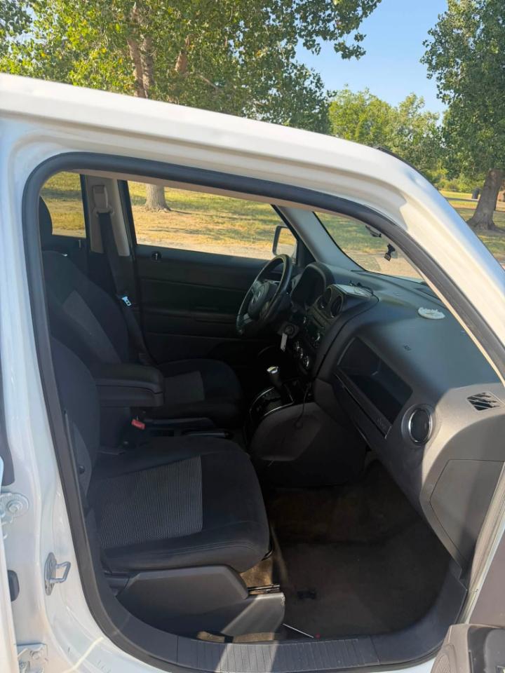 Jeep Patriot Latitude 2WD 2016
