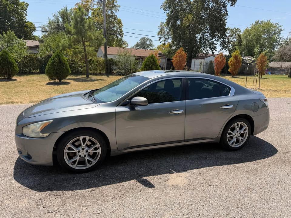 Nissan Maxima SV 2014