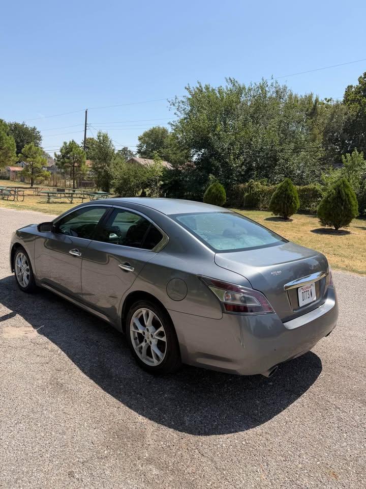 Nissan Maxima SV 2014