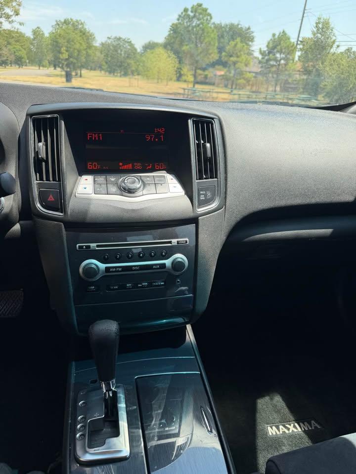 Nissan Maxima SV 2014