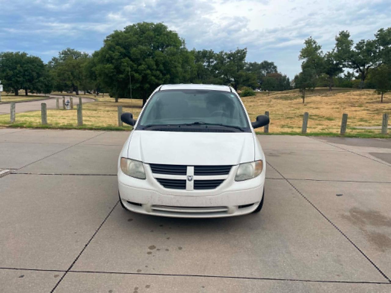 Dodge Grand Caravan SE 2005