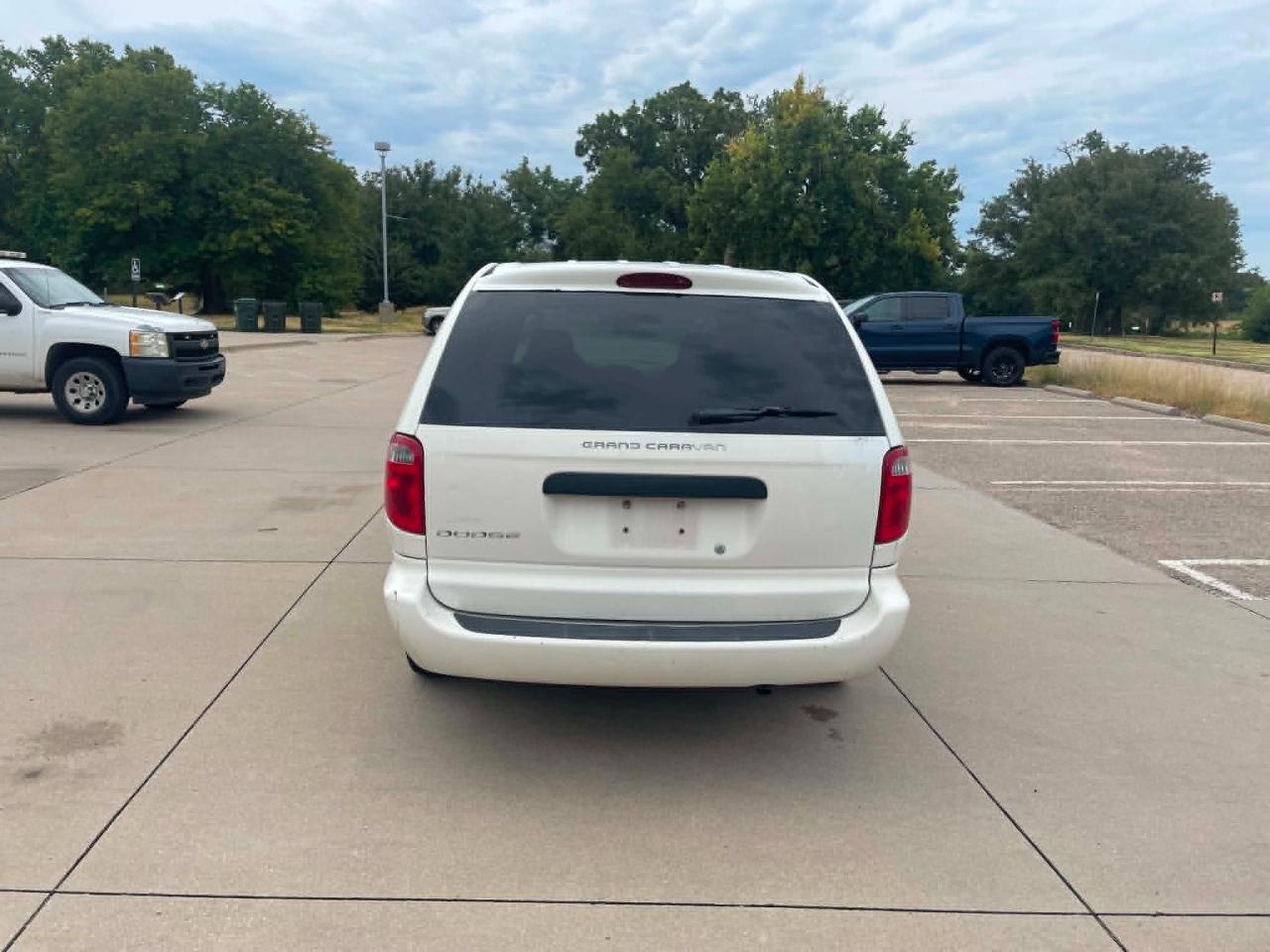 Dodge Grand Caravan SE 2005