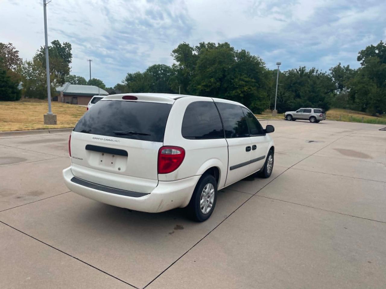 Dodge Grand Caravan SE 2005