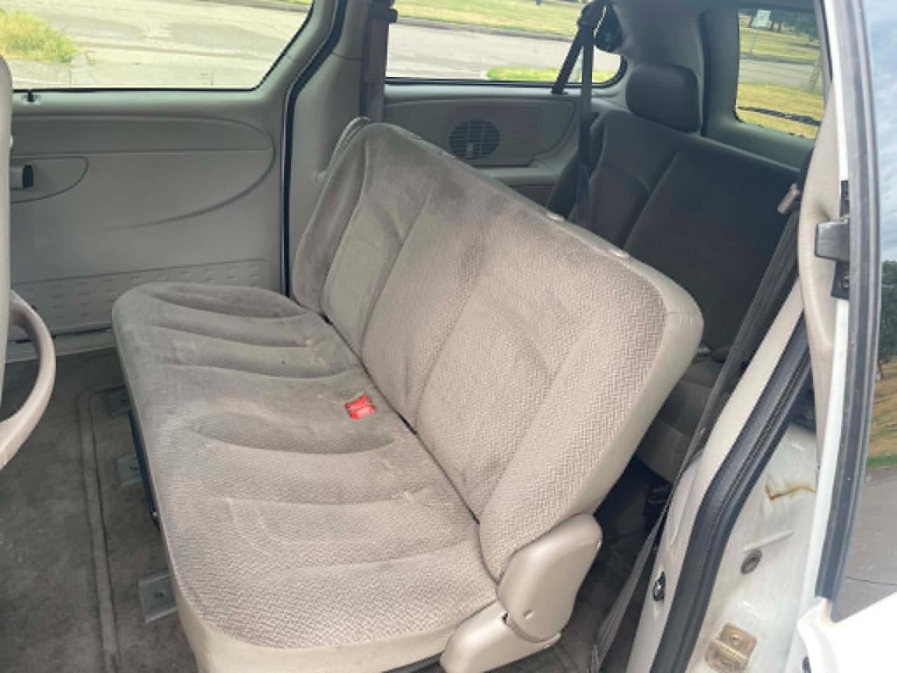 Dodge Grand Caravan SE 2005