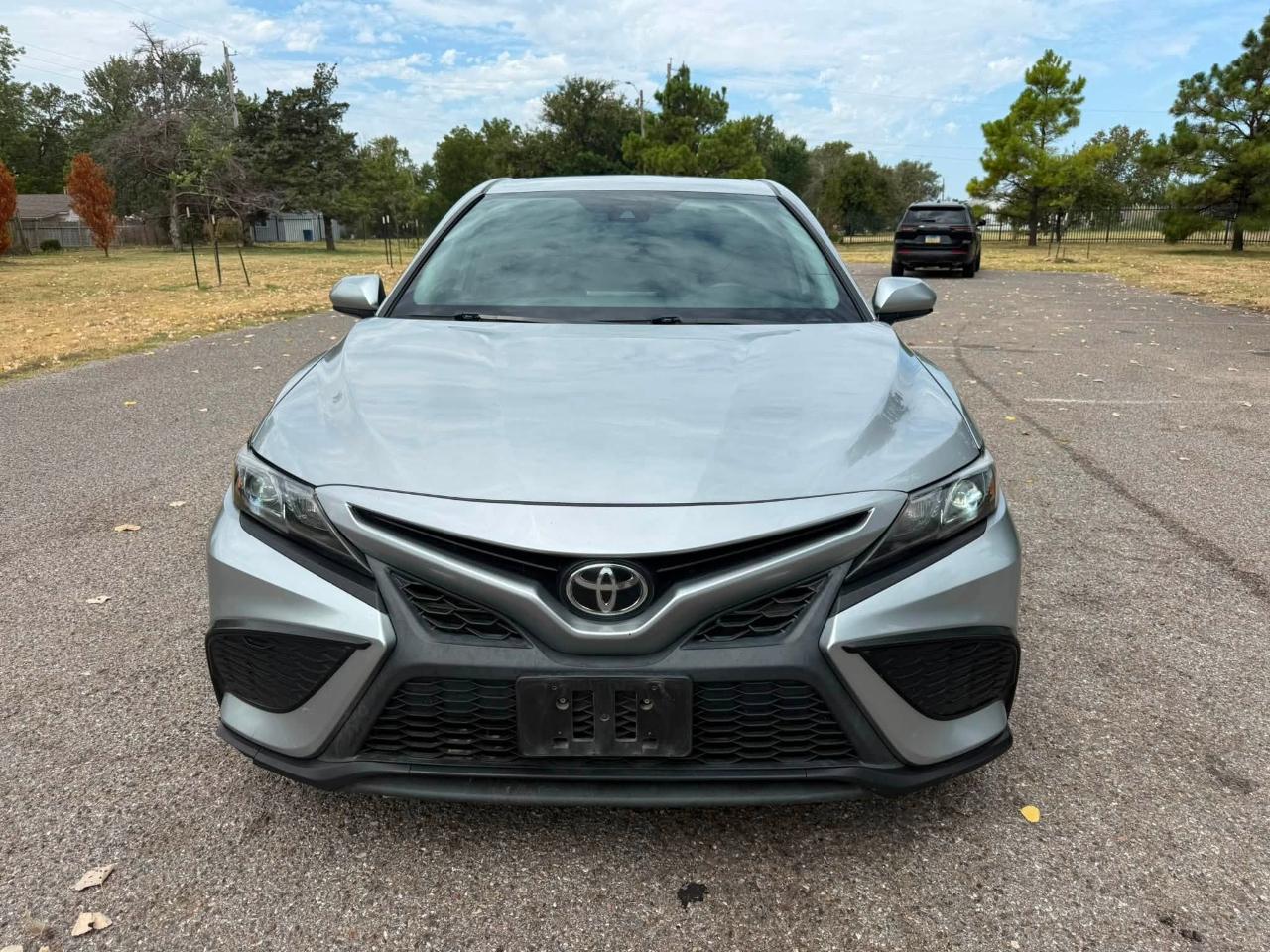 Toyota Camry SE 2021