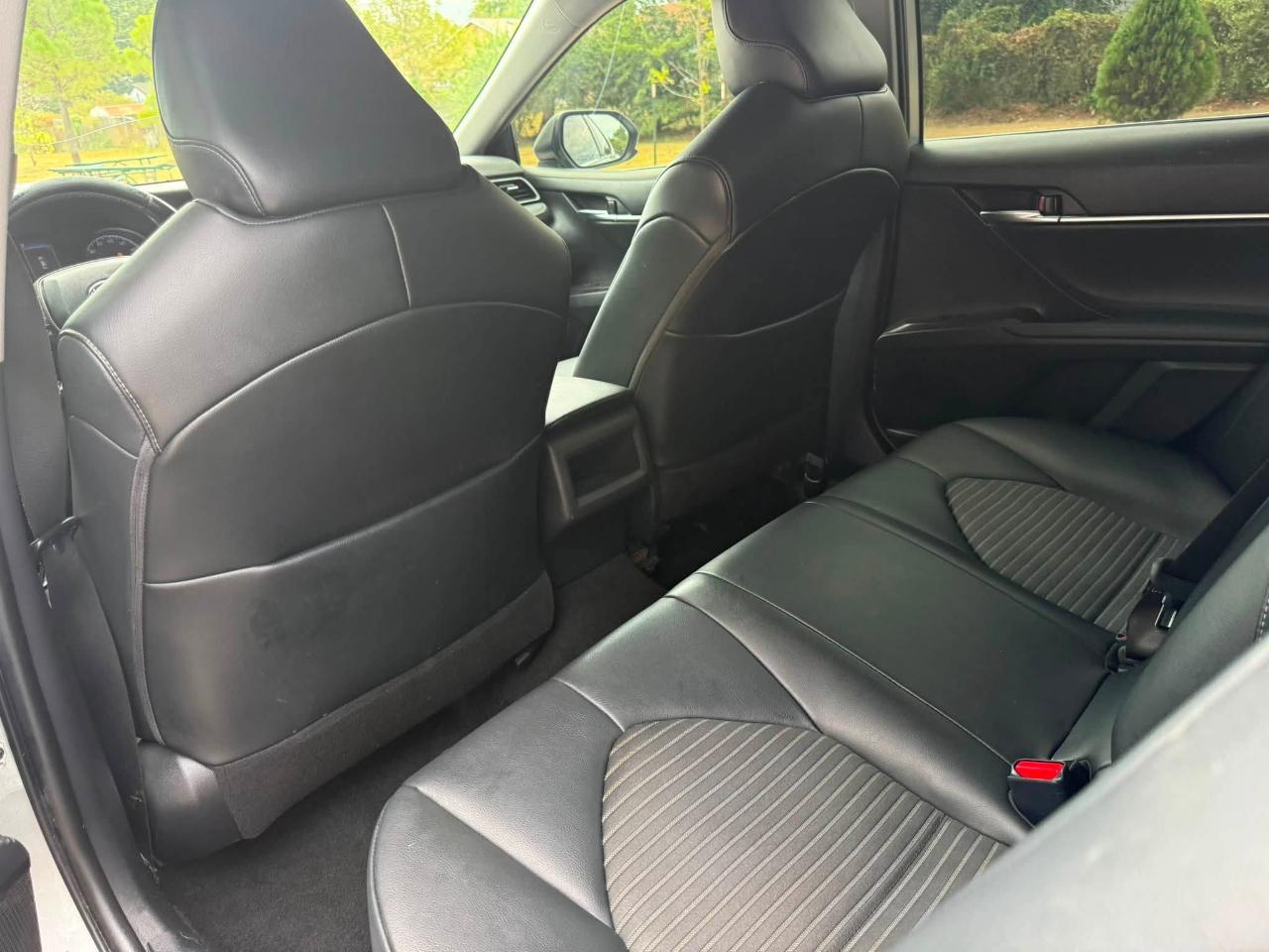 Toyota Camry SE 2021