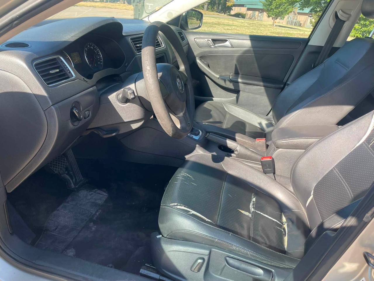 Volkswagen Jetta SE 2014