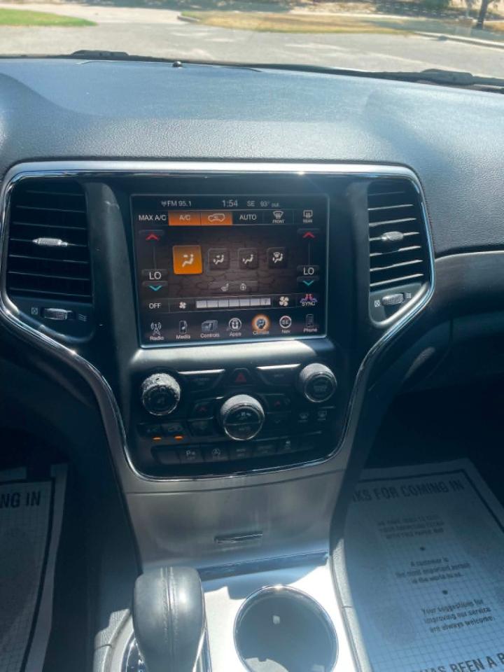 Jeep Grand Cherokee Laredo 2WD 2017