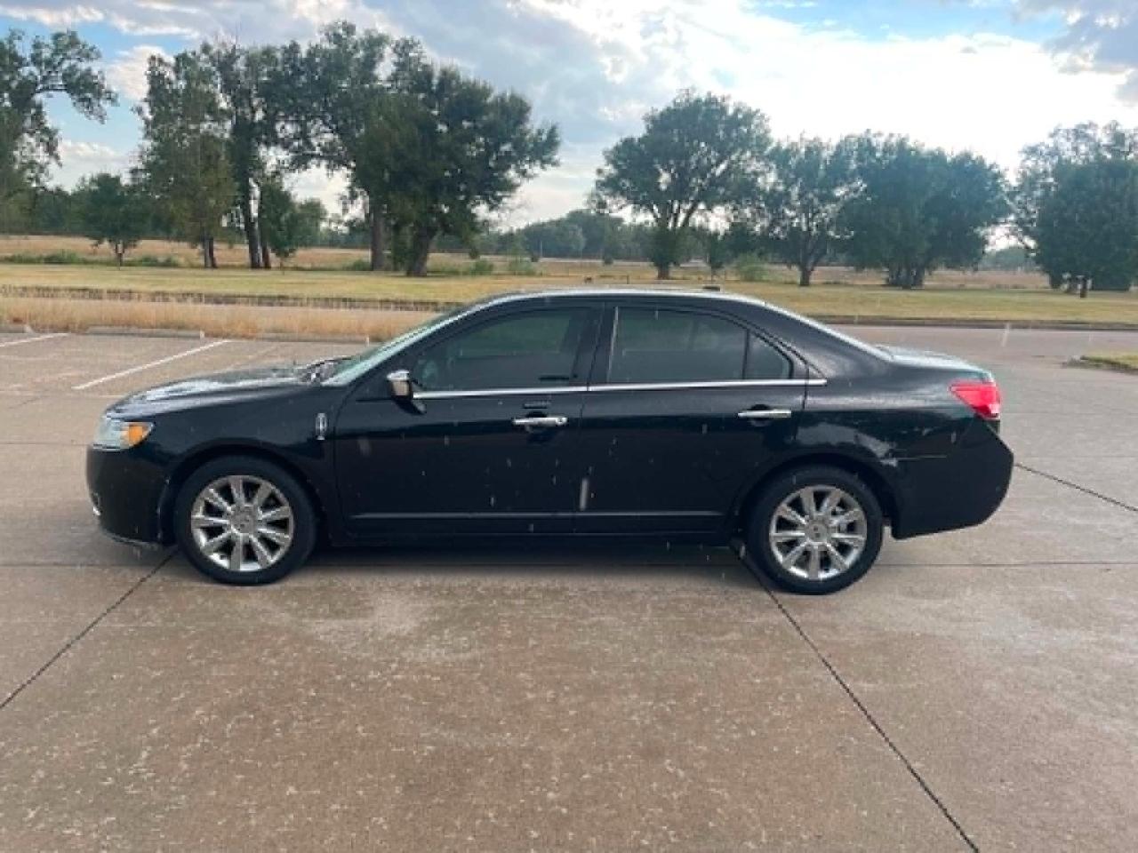 Lincoln MKZ FWD 2010