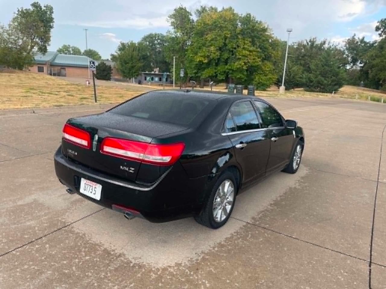 Lincoln MKZ FWD 2010