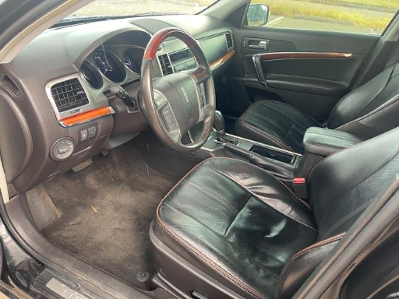 Lincoln MKZ FWD 2010