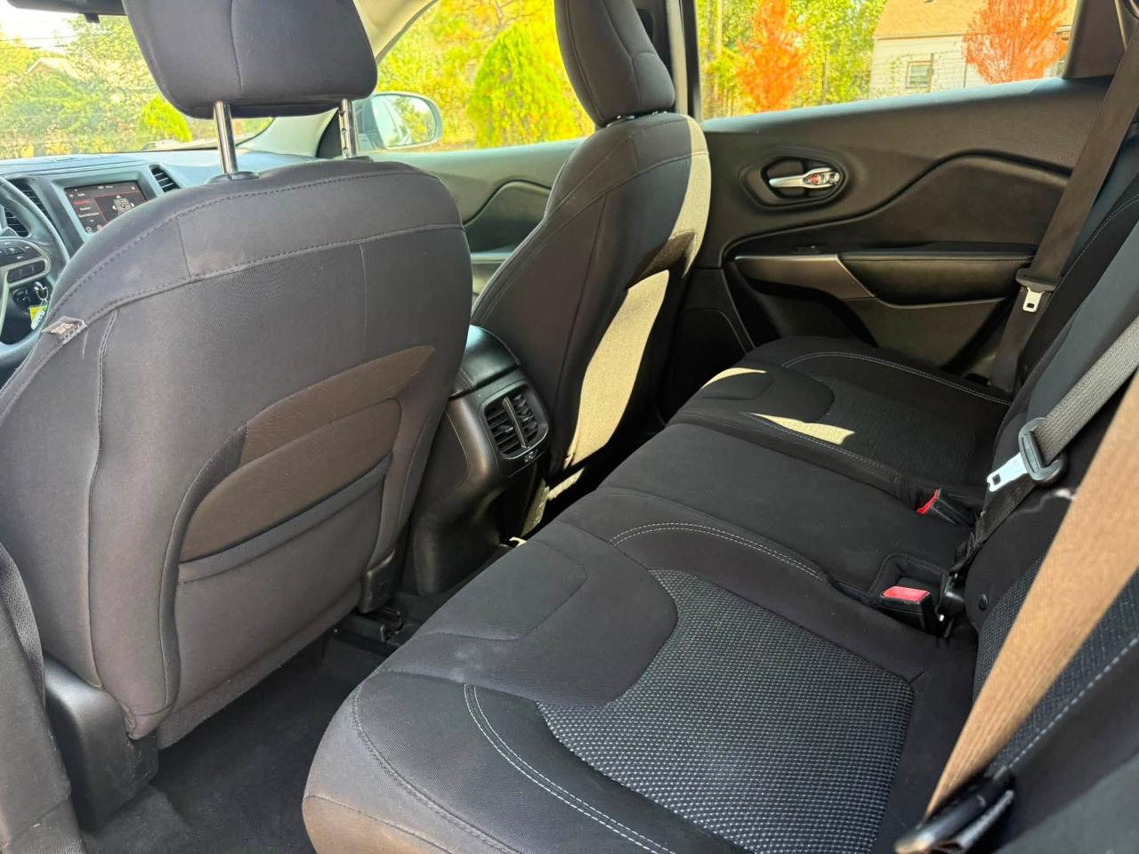 Jeep Cherokee Latitude FWD 2019