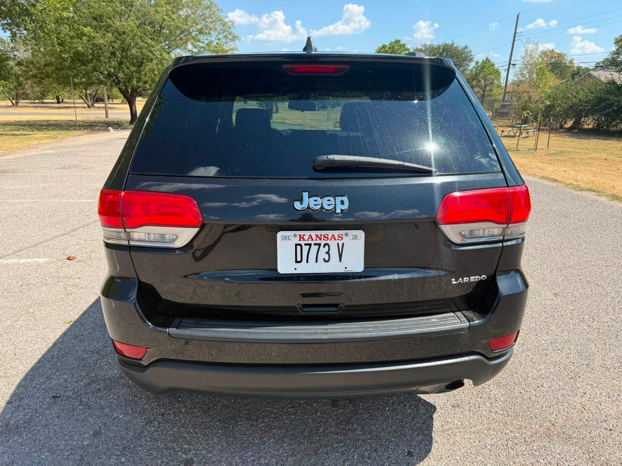 Jeep Grand Cherokee Laredo 2WD 2014