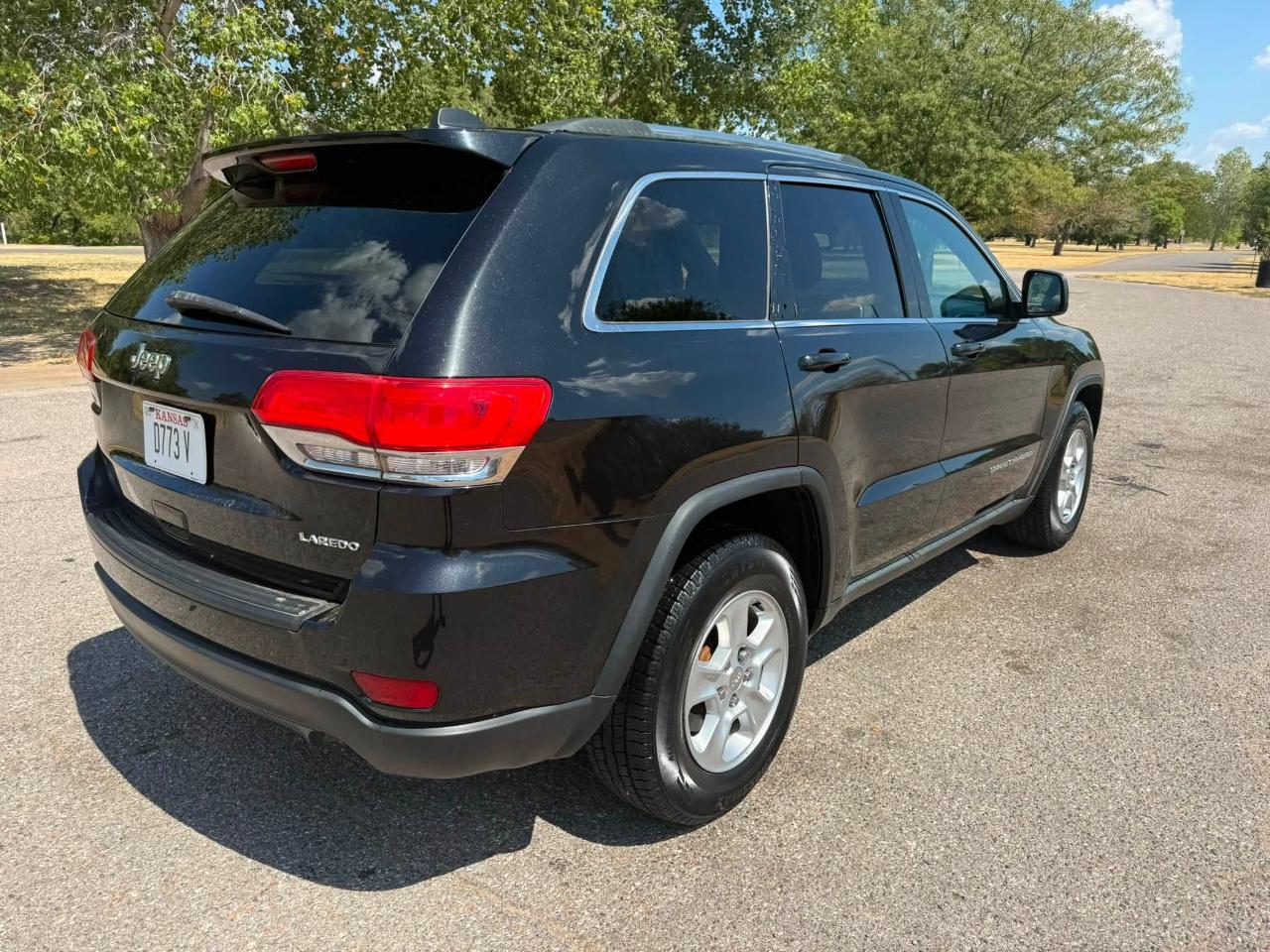 Jeep Grand Cherokee Laredo 2WD 2014