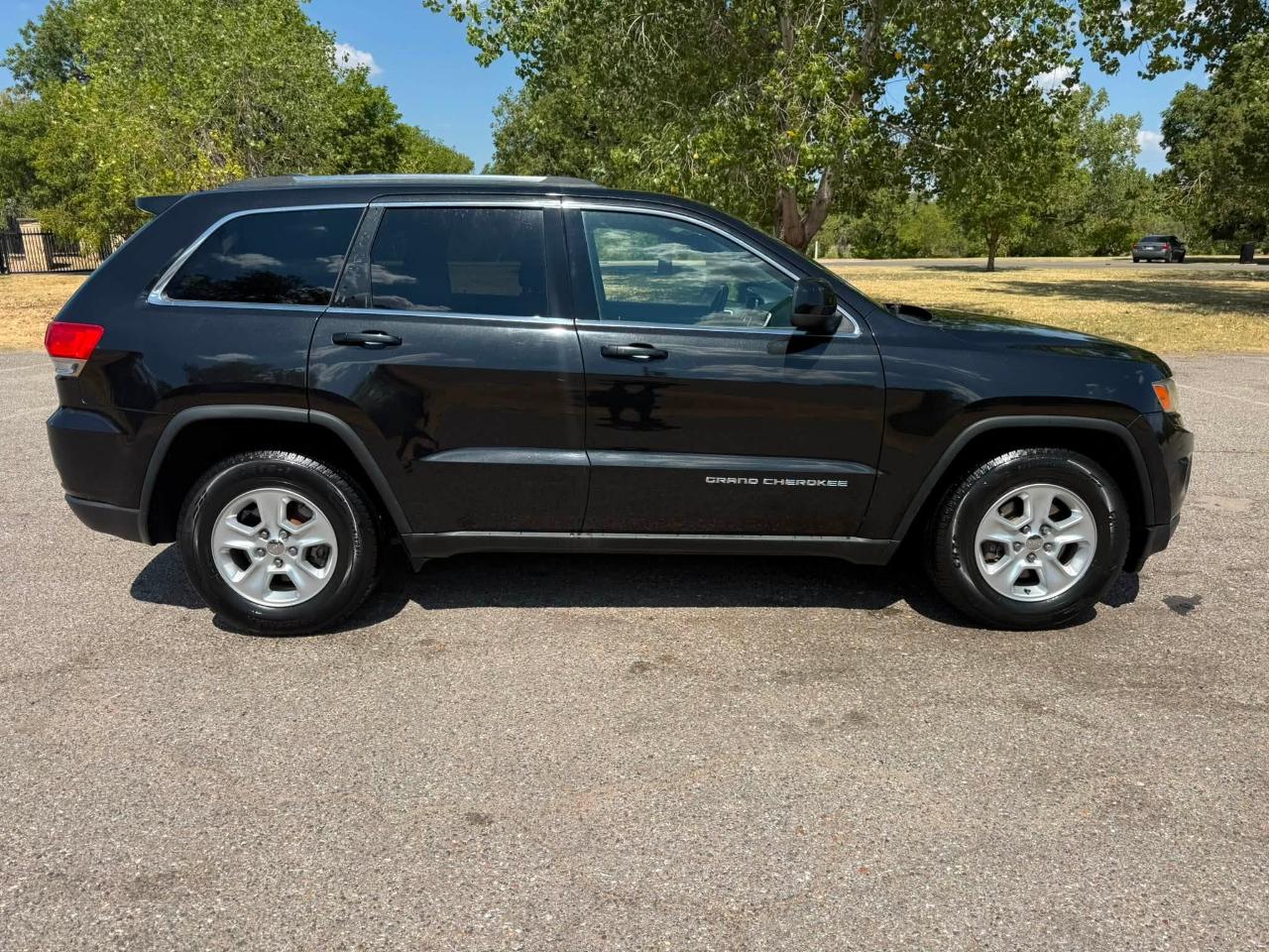 Jeep Grand Cherokee Laredo 2WD 2014