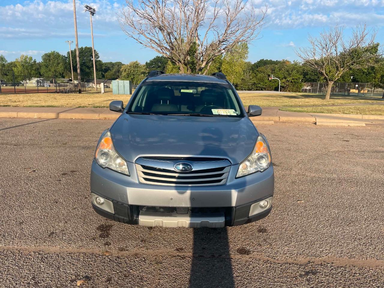 Subaru Outback 2.5i Limited 2012