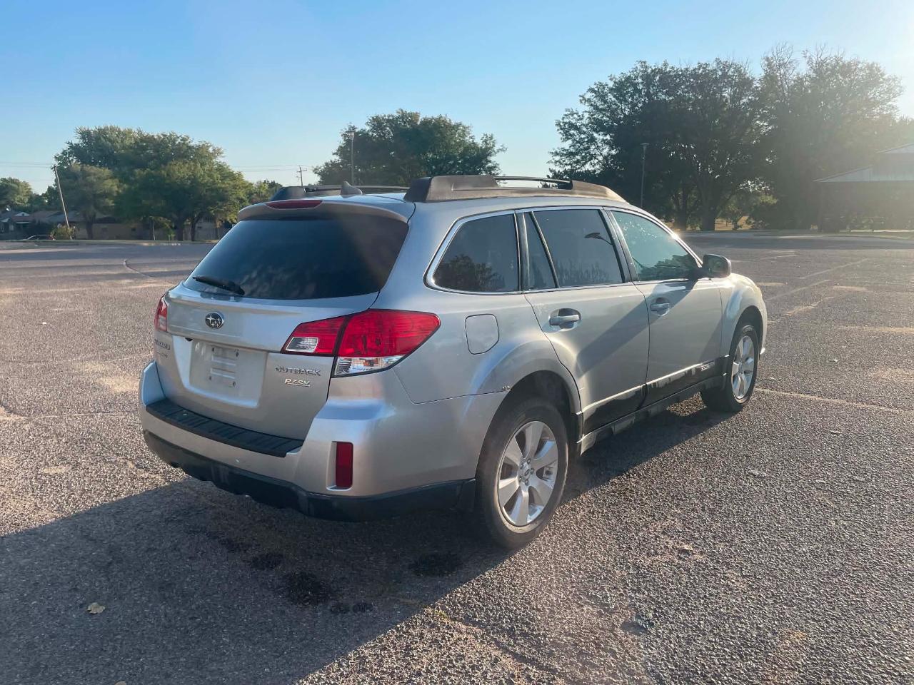 Subaru Outback 2.5i Limited 2012