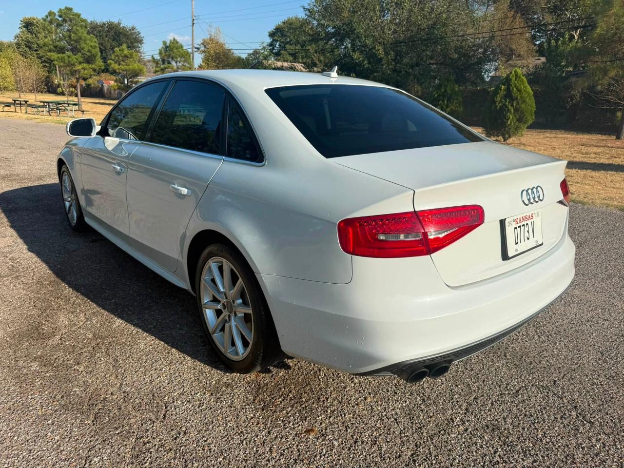 Audi A4 2.0T Sedan quattro Tiptronic 2014