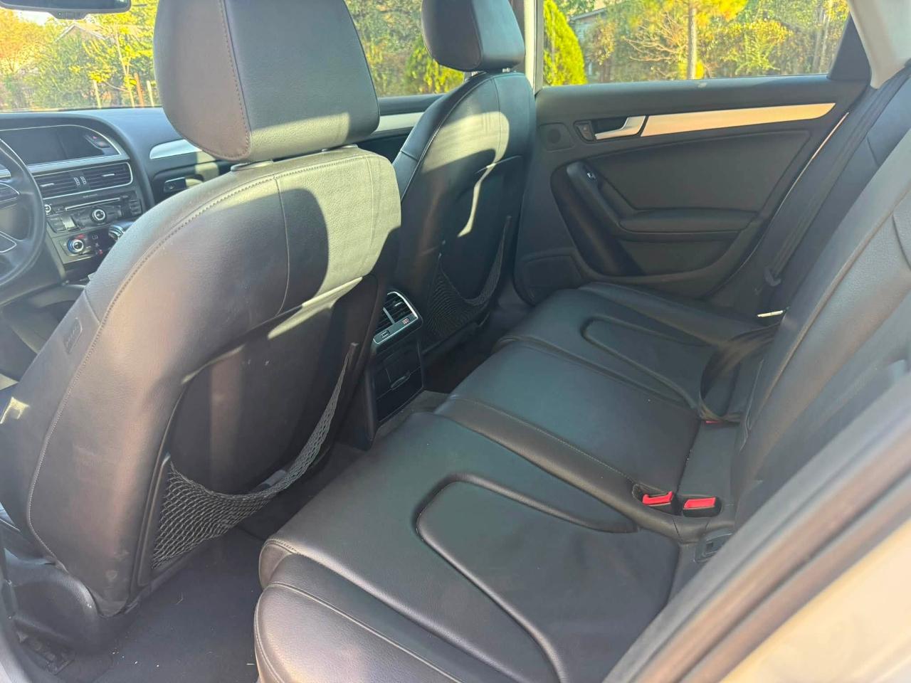 Audi A4 2.0T Sedan quattro Tiptronic 2014