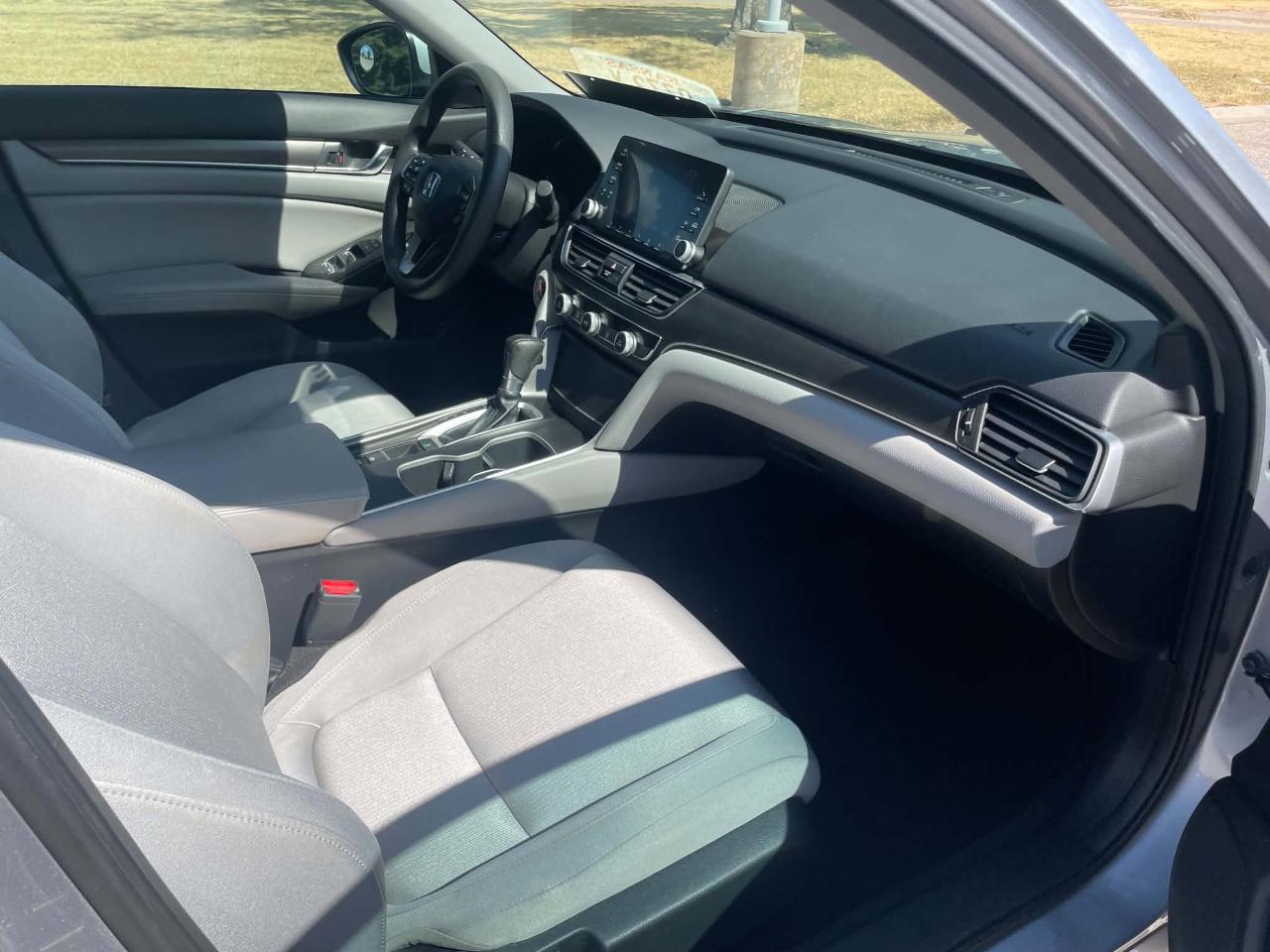 Honda Accord LX CVT 2018