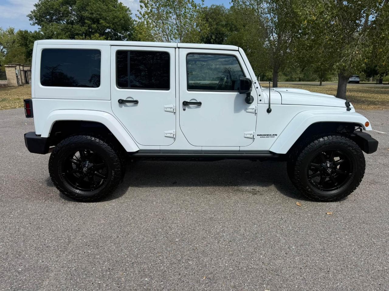 Jeep Wrangler Unlimited Sahara 4WD 2015