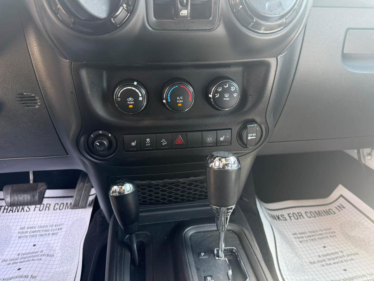 Jeep Wrangler Unlimited Sahara 4WD 2015
