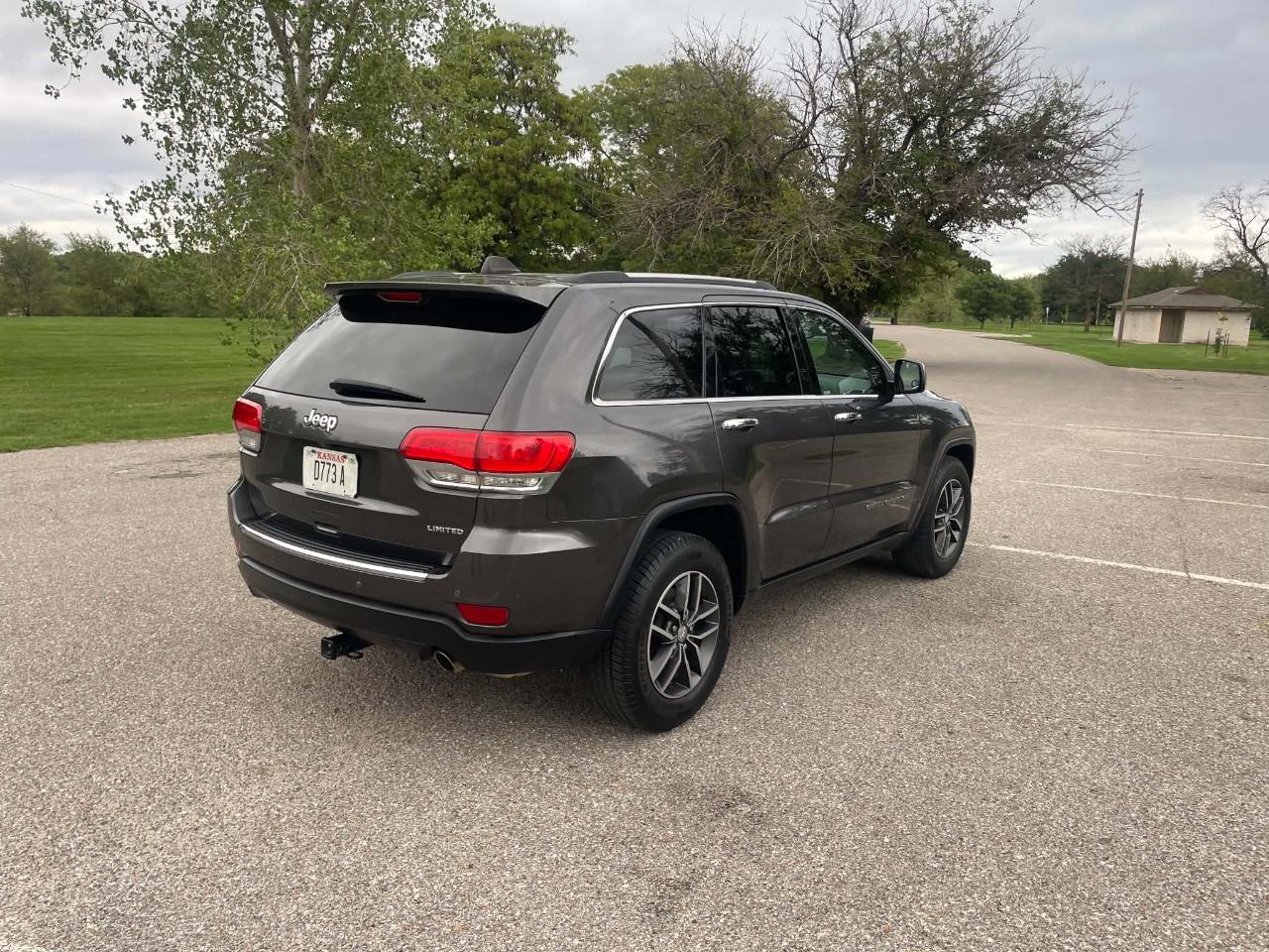 Jeep Grand Cherokee Limited 2WD 2018