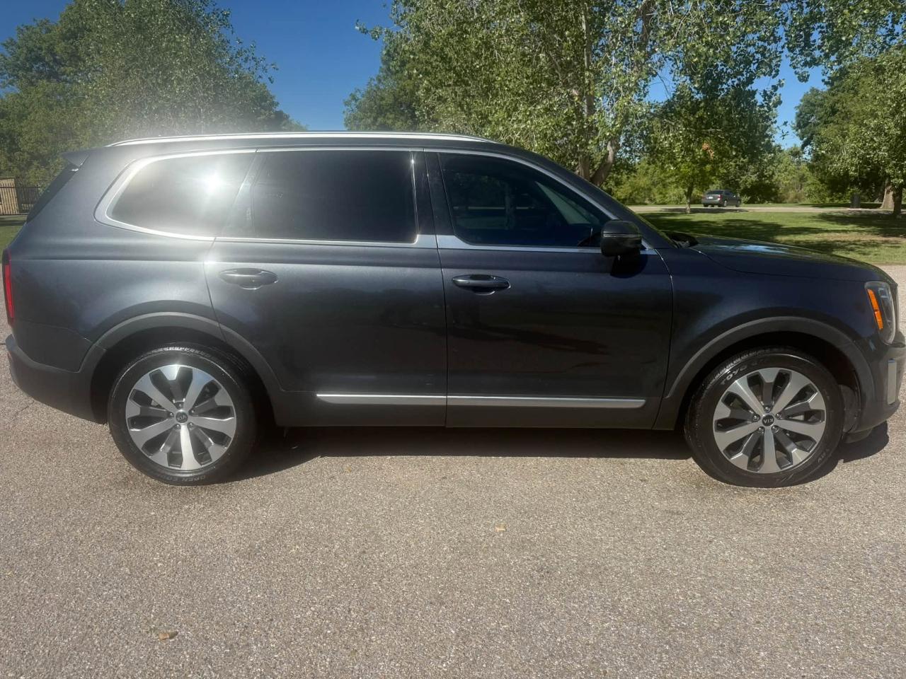 Kia Telluride S 2021