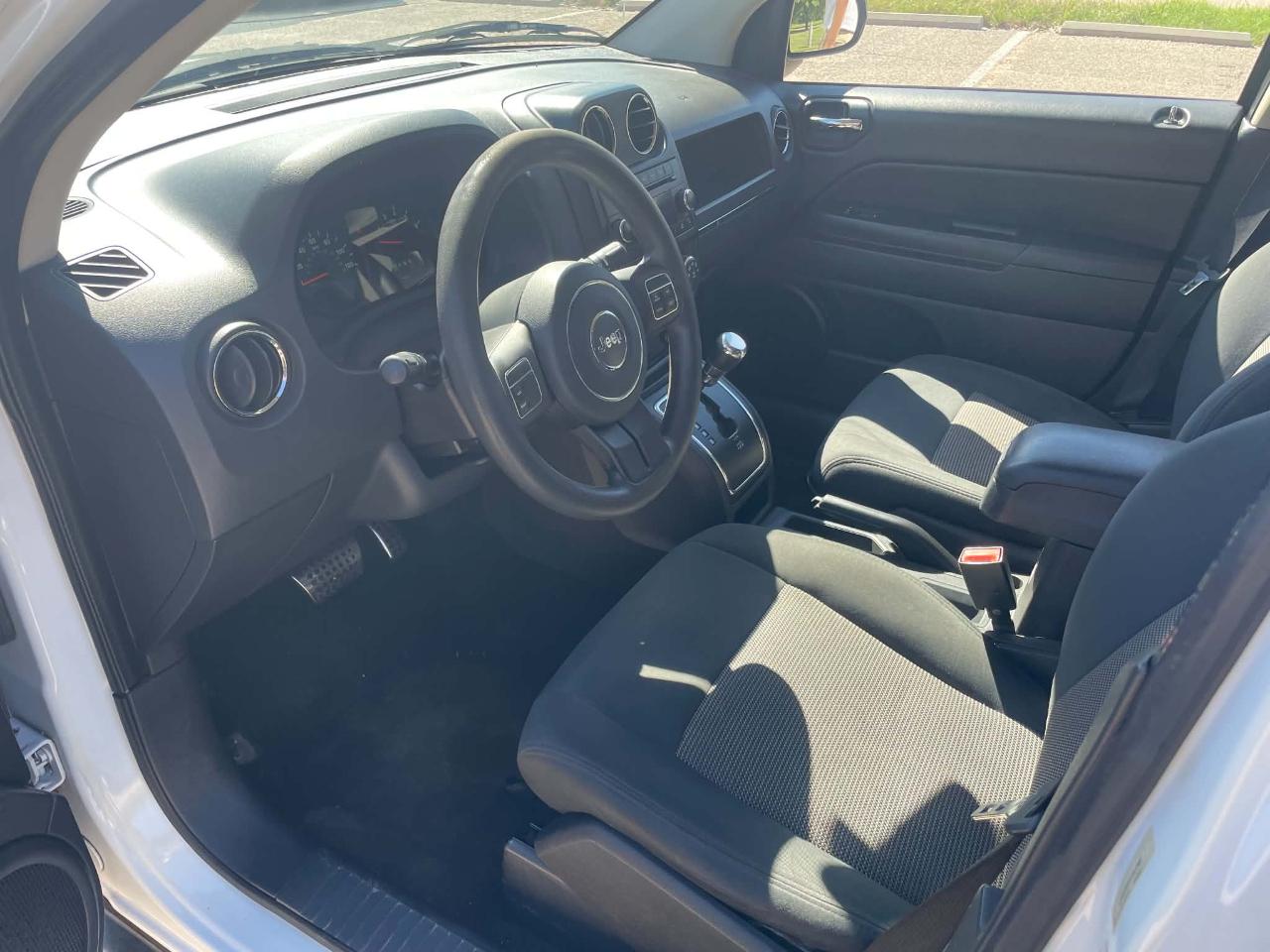 Jeep Compass Sport FWD 2012