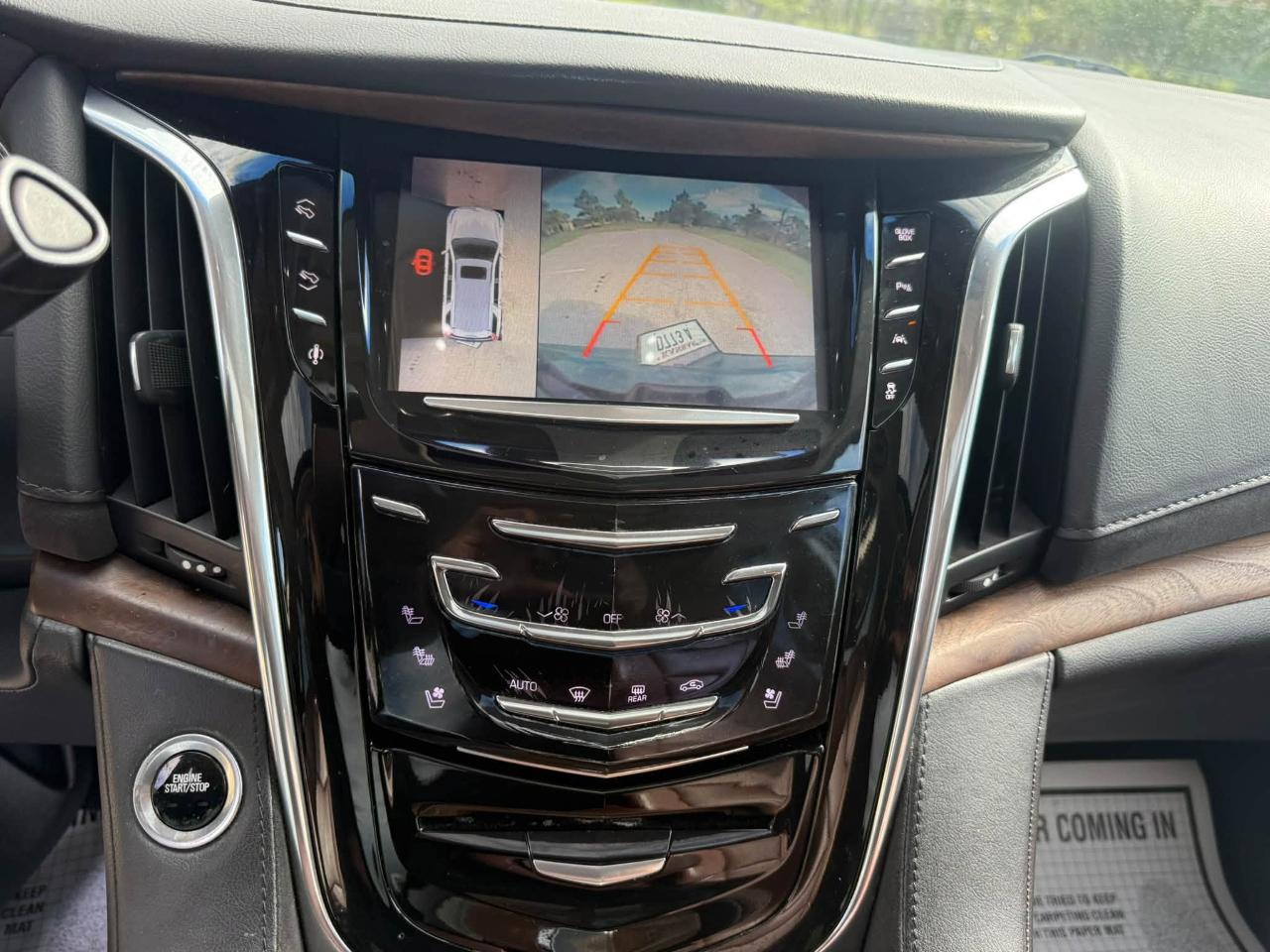 Cadillac Escalade ESV Luxury 4WD 2016
