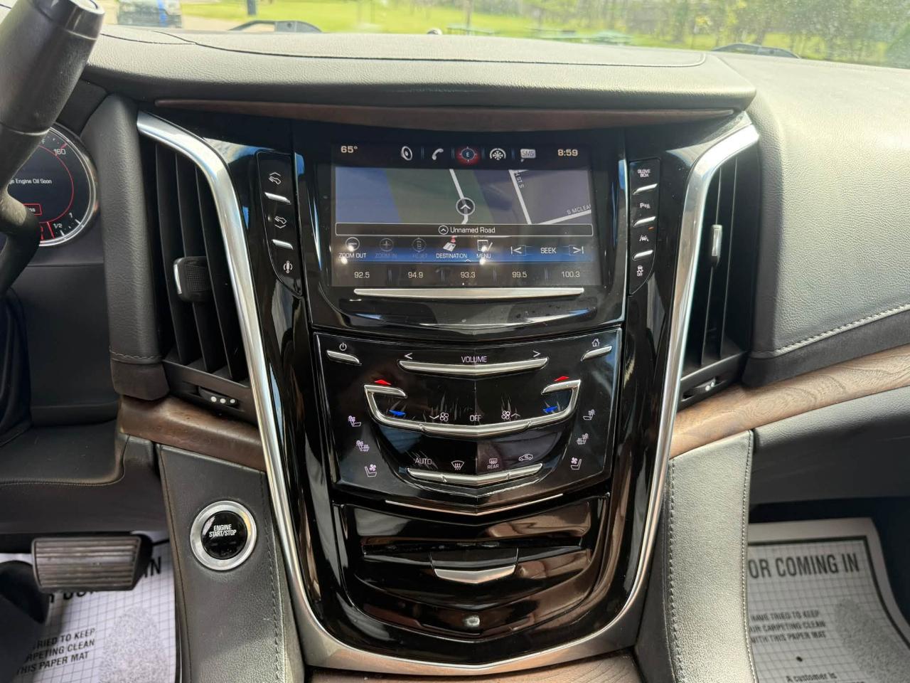 Cadillac Escalade ESV Luxury 4WD 2016