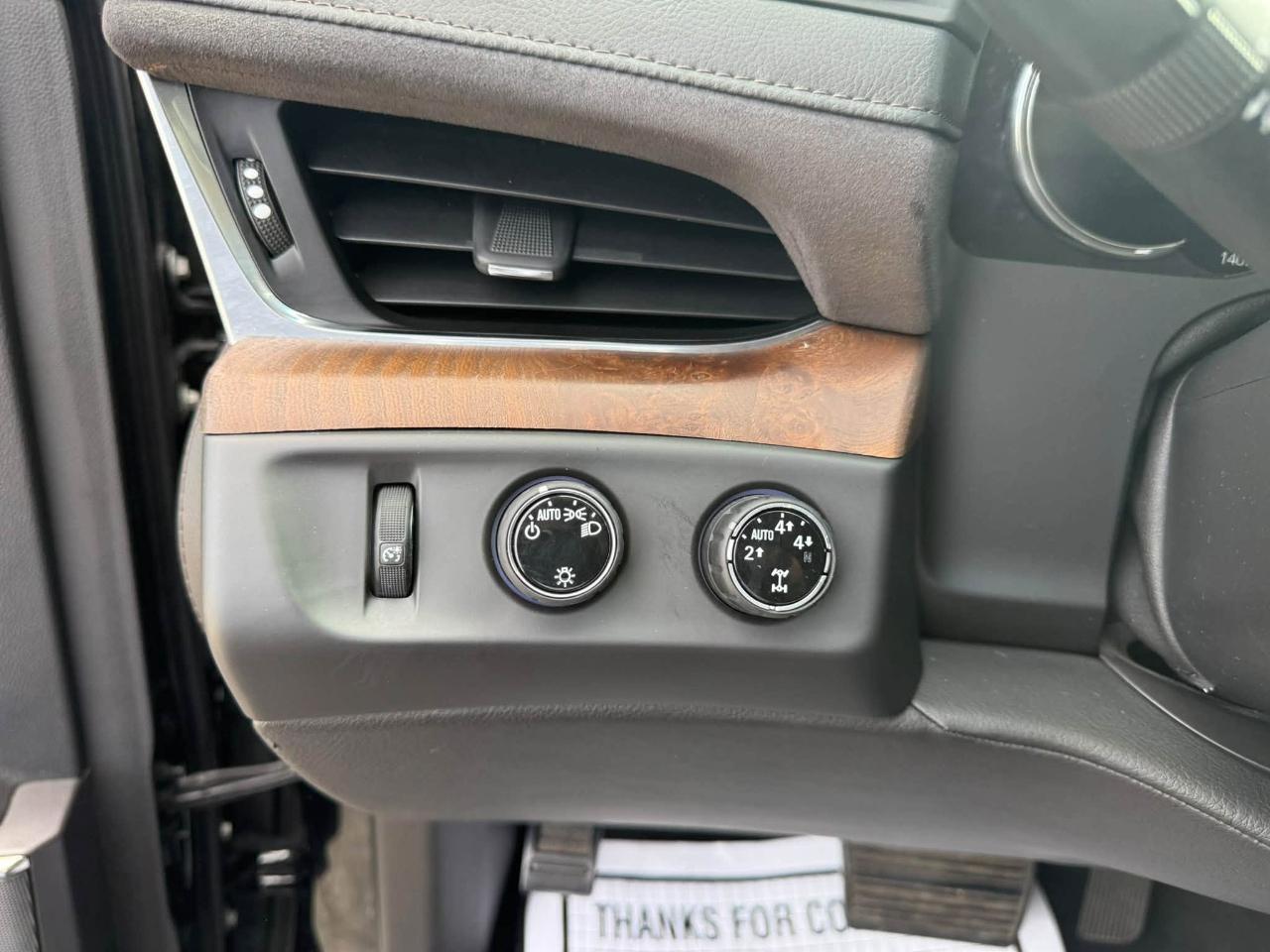 Cadillac Escalade ESV Luxury 4WD 2016