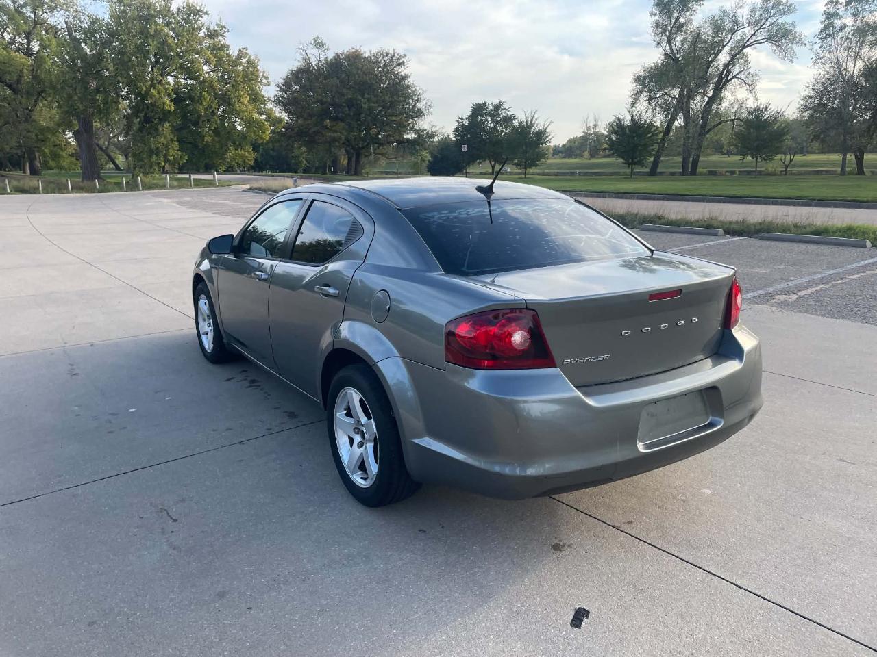 Dodge Avenger Base 2013