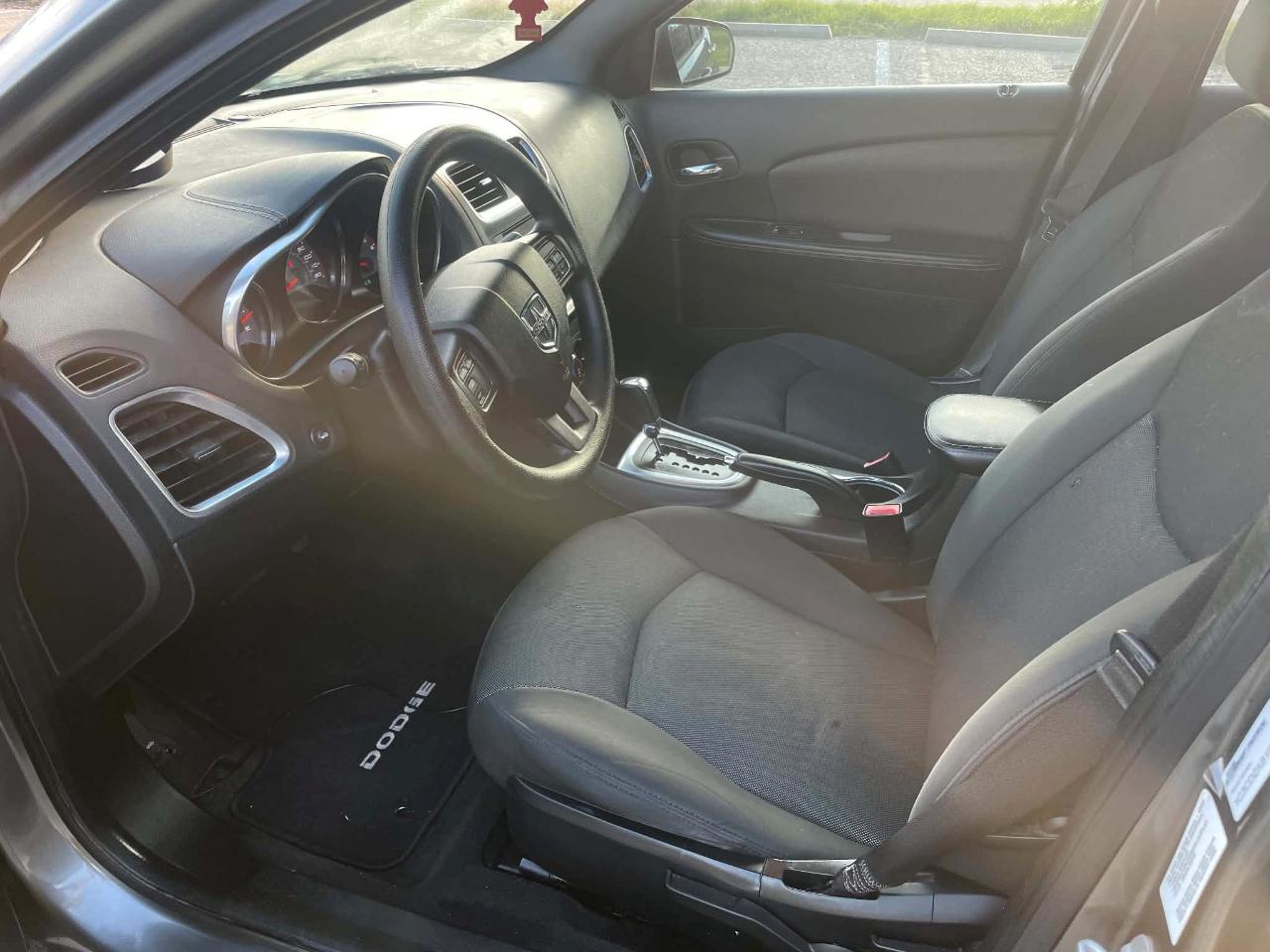 Dodge Avenger Base 2013