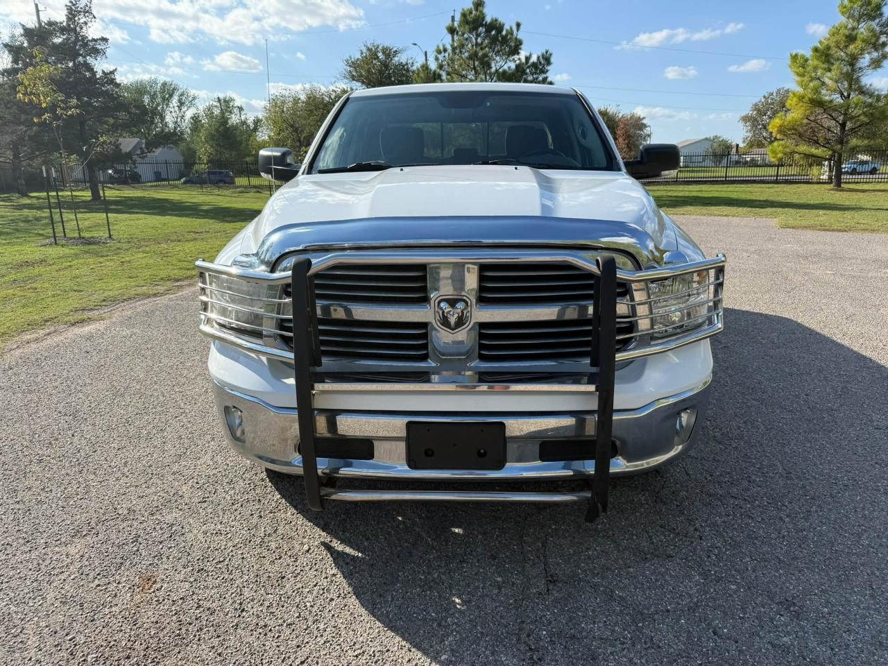 RAM 1500 SLT Crew Cab SWB 4WD 2015
