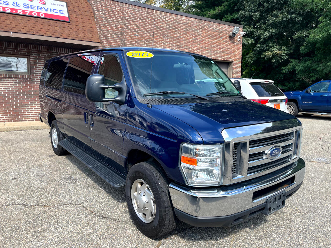 2013 Ford Econoline E-350 XL Super Duty Extended