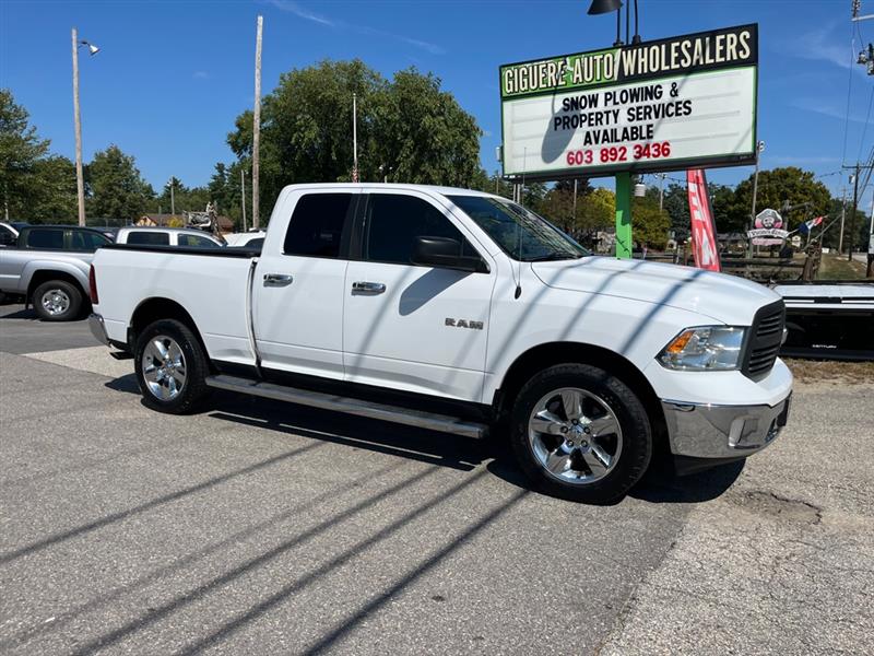 RAM 1500 SLT Quad Cab 4WD 2015