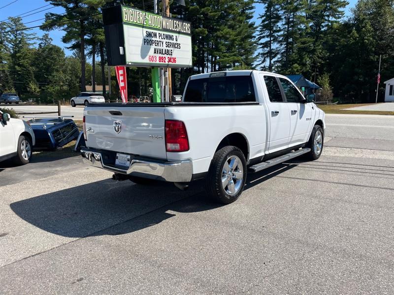 RAM 1500 SLT Quad Cab 4WD 2015
