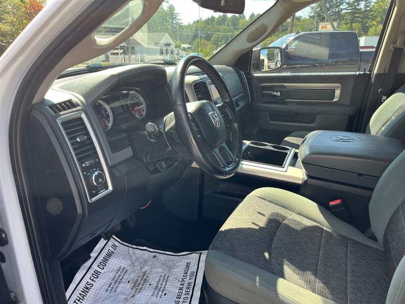 RAM 1500 SLT Quad Cab 4WD 2015