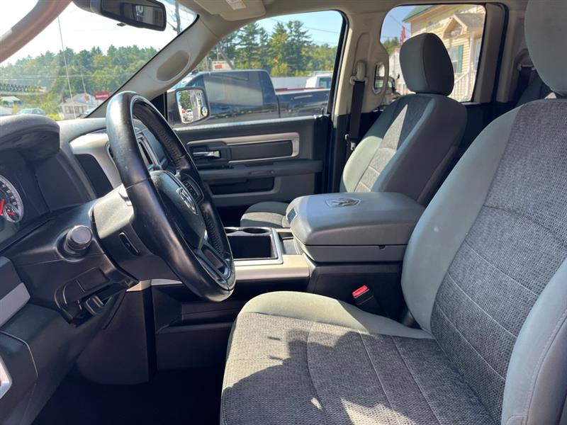 RAM 1500 SLT Quad Cab 4WD 2015