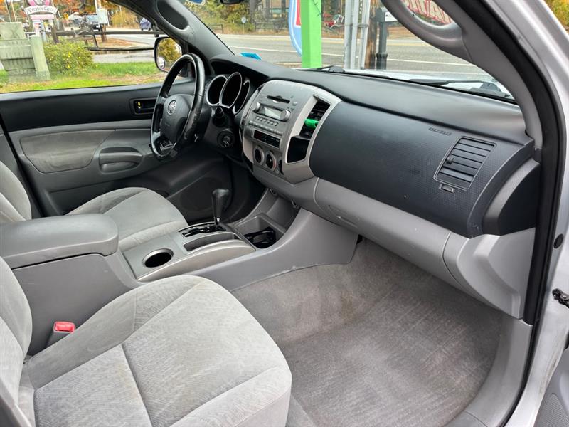 Toyota Tacoma Double Cab V6 Manual 4WD 2005