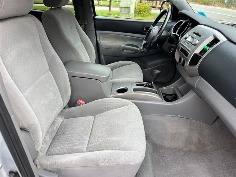 Toyota Tacoma Double Cab V6 Manual 4WD 2005