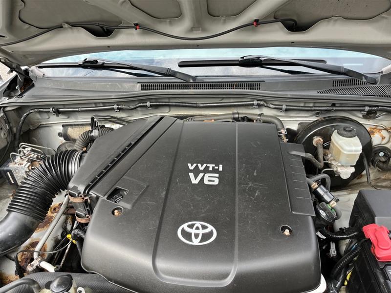 Toyota Tacoma Double Cab V6 Manual 4WD 2005