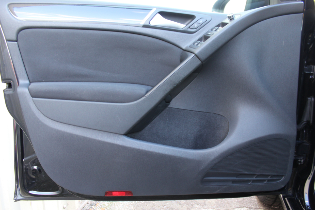 Volkswagen GTI 4-door 2013 Volkswagen GTI 4-door 2013