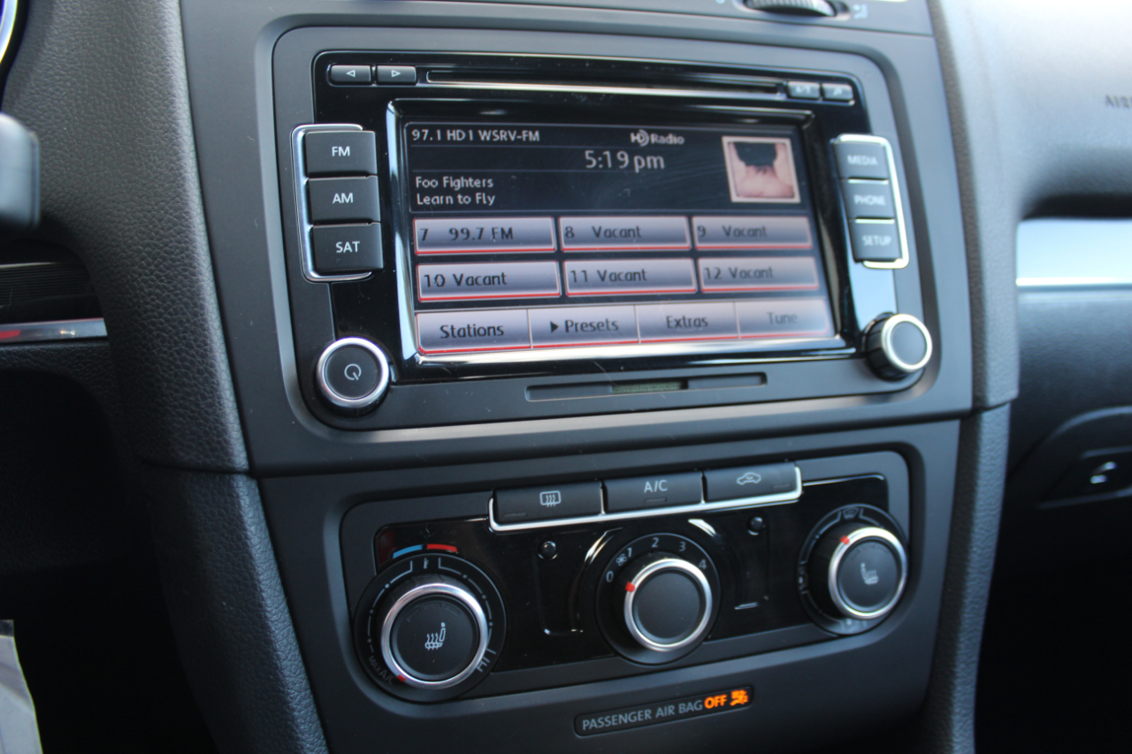 Volkswagen GTI 4-door 2013 Volkswagen GTI 4-door 2013