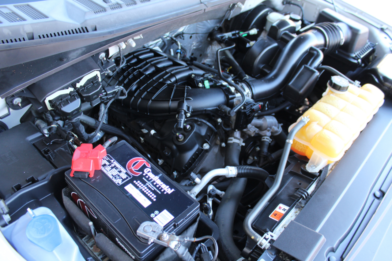 Ford F-150 XLT SuperCrew 5.5-ft. Bed 2WD 2015