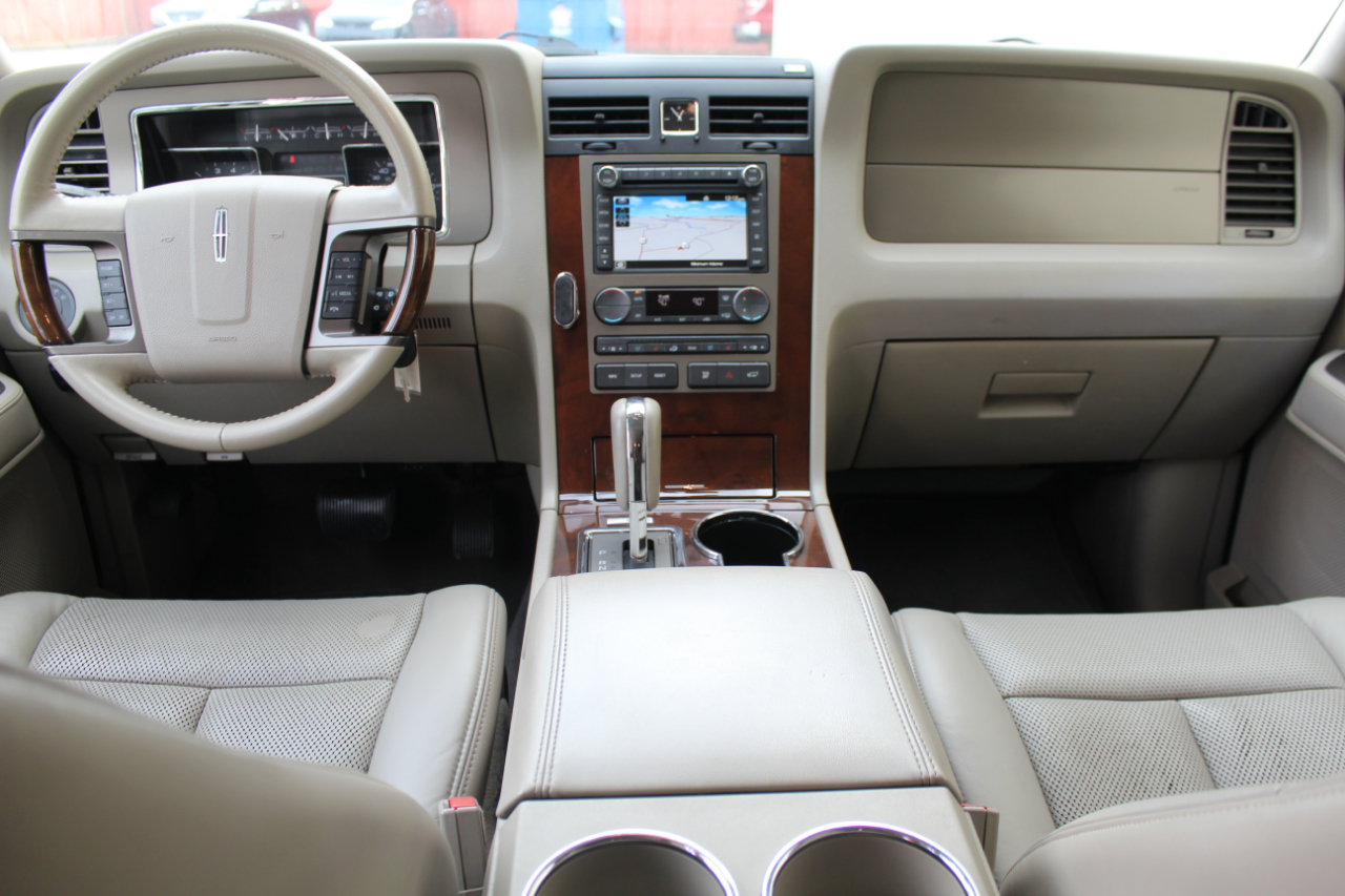Lincoln Navigator L 2WD 2014