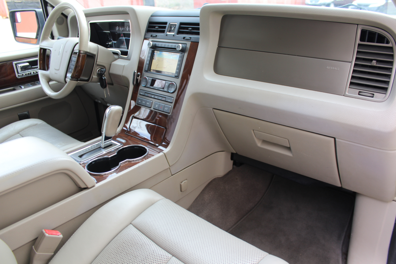 Lincoln Navigator L 2WD 2014